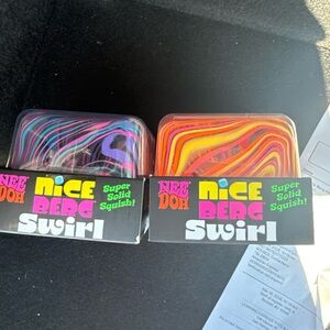 Nice Berg Swirl Action Figure Set - Multicolor